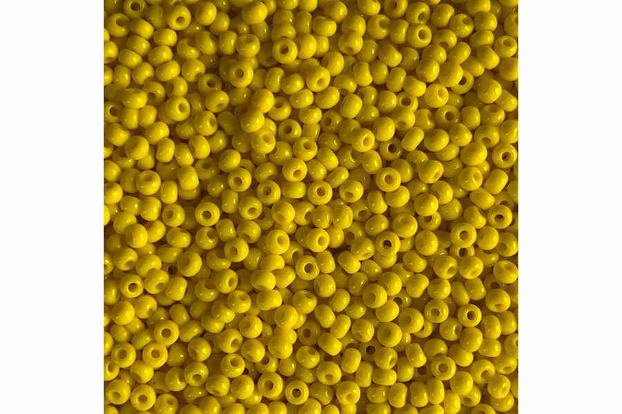 Бісер Preciosa 83130 №10 непрозорий натуральний жовтий канарейковий 2,3 мм