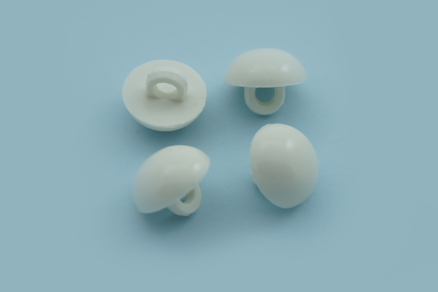 Гудзик на ніжці 10 мм Mertbutton однотонний білий ВР-329-16-999