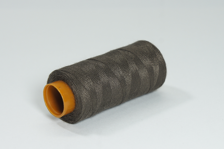 Нитки швейні №28/2 Barva поліестер 100% коричневий темний 200 м 7022