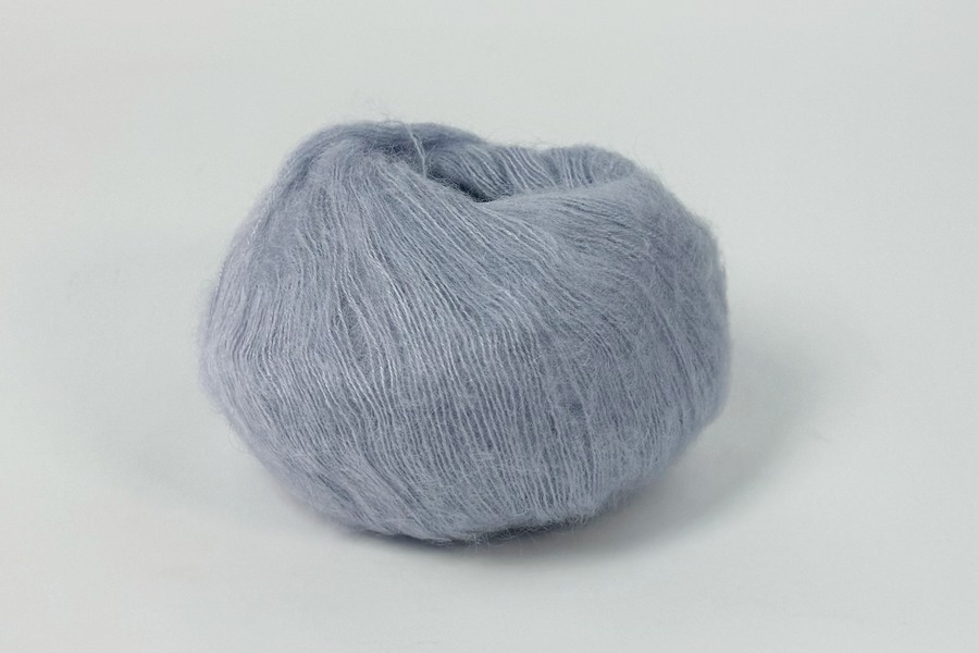 Пряжа Mohair кід мохер 75%, поліамід 25% бузковий блідий 200м(25гр)