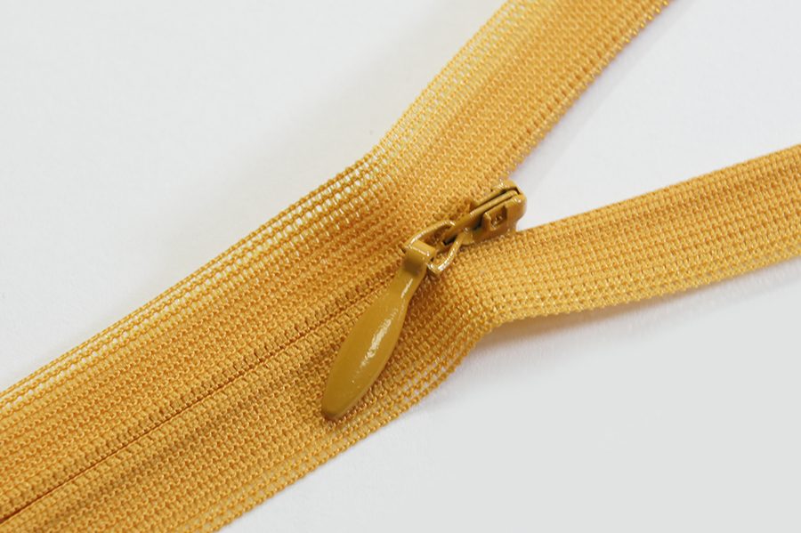 Блискавка YKK Тип 2 персиковий оранжевий 20 см