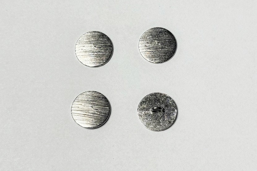 Гудзик на ніжці 18 мм Mertbutton нікель UTS-61