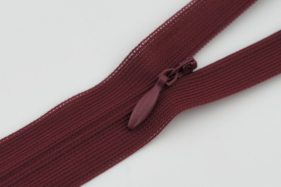 Блискавка MH Тип 2 вишневий темний 20 см