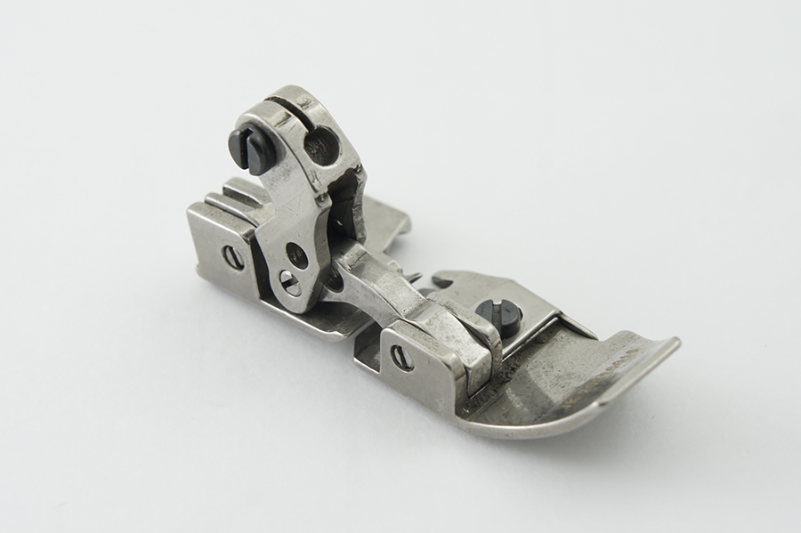 Лапка для оверлока JK-796-5-86