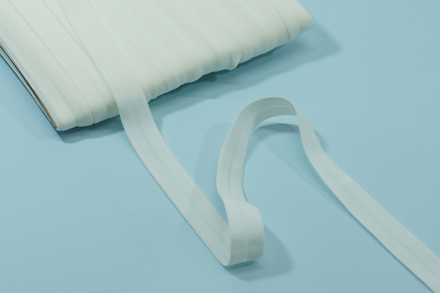 Бейка 15 мм матова, еластична молочний яскравий