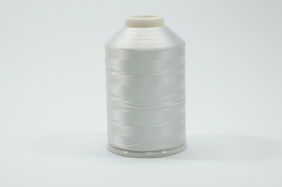 Нитки вишивальні Royal 5000 м віскоза 100% білий С001