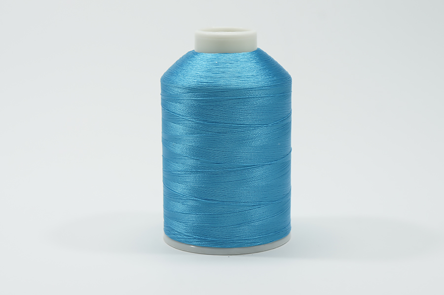 Нитки вишивальні Royal 5000 м віскоза 100% бірюзовий світлий С104