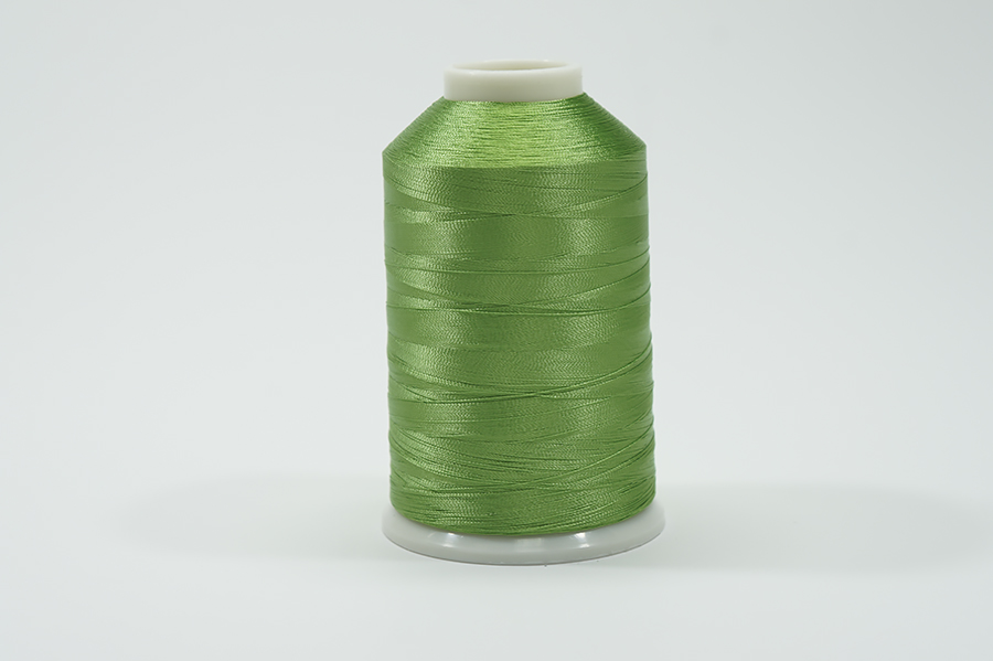 Нитки вишивальні Royal 5000 м віскоза 100% зелений яскравий С749