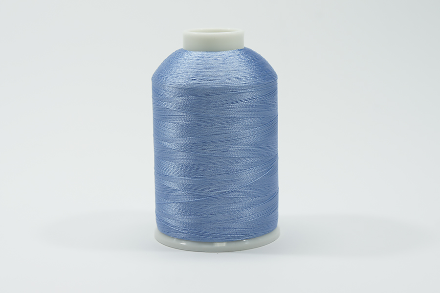 Нитки вишивальні Royal 5000 м віскоза 100% блакитний світлий С771