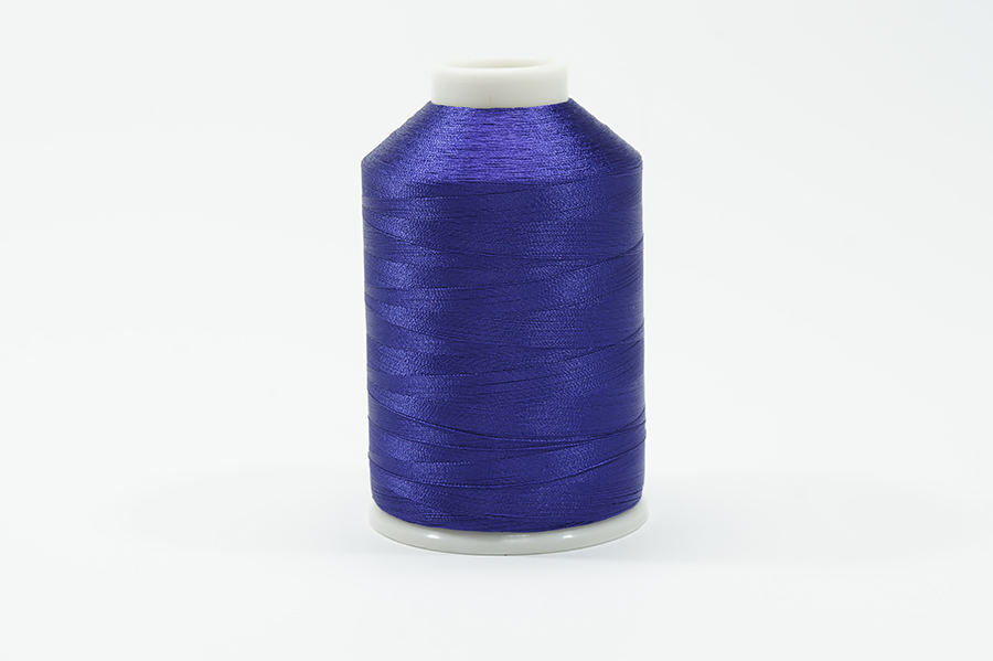 Нитки вишивальні Royal 5000 м віскоза 100% фіолетовий яскравий С535