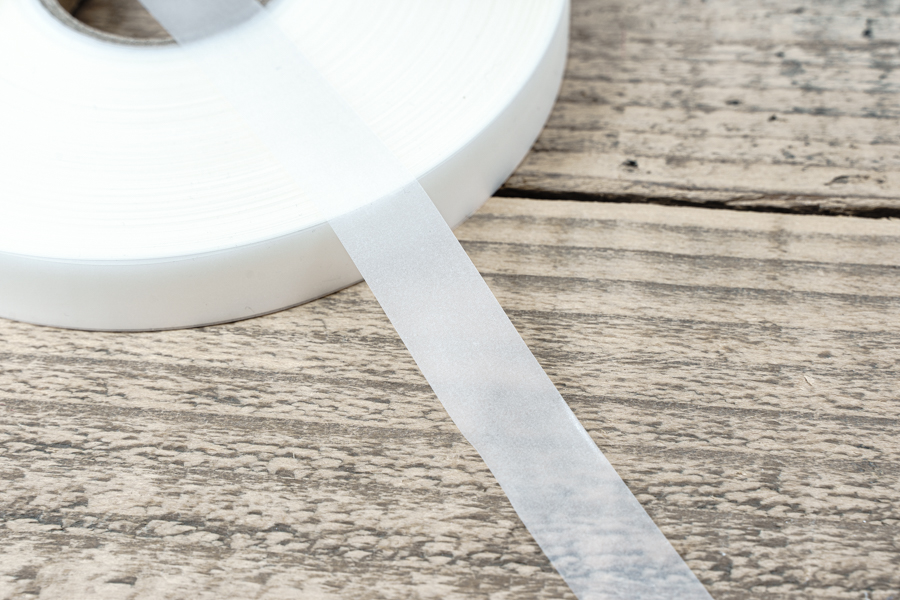 Тасьма клейова для герметизації швів 20 мм MH