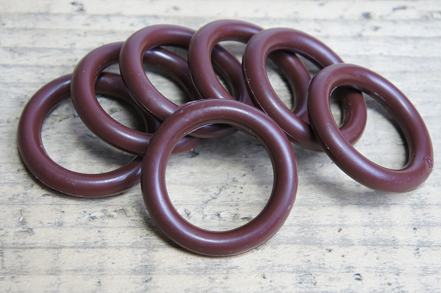 Кільце 33 мм пластикове шоколадний 7000-25-50