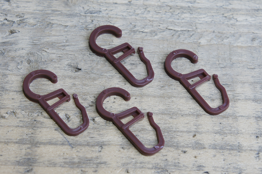 Гачок для штор шоколадний 2002-25-50