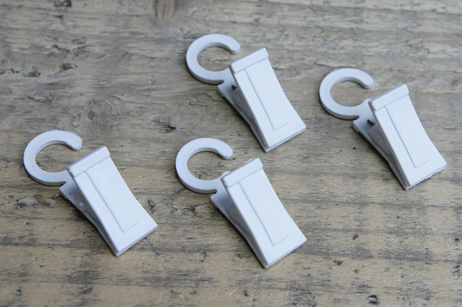 Затискач для штор з гачком білий