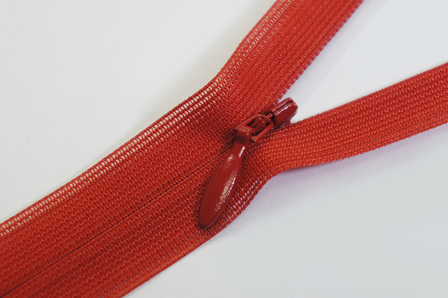 Блискавка YKK Тип 2 червоний 60 см