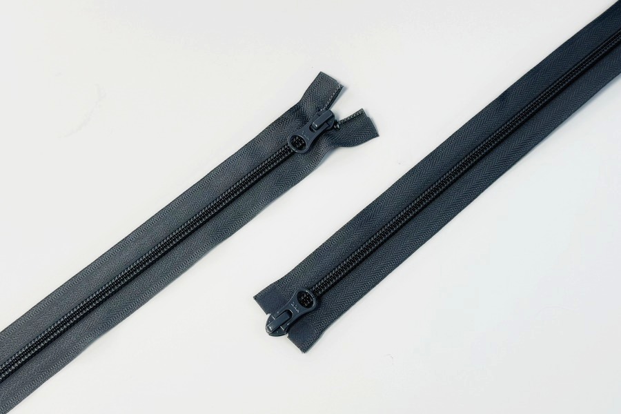 Блискавка YKK Тип 5, 2 замка сірий темний 75 см CIFMR-75-182-DA8LHD-DAG8