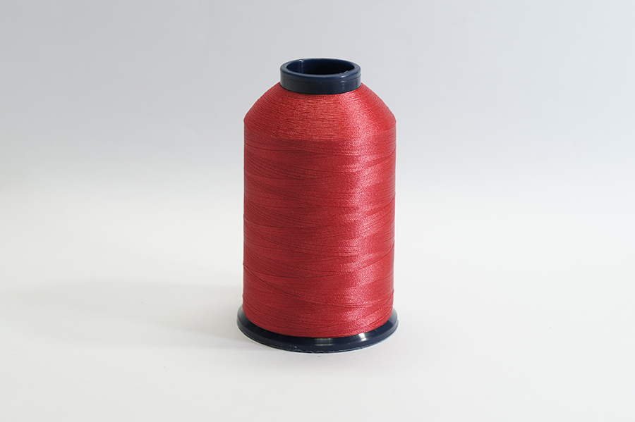 Нитки вишивальні Royal 5000 м поліестер 100% червоний Р328