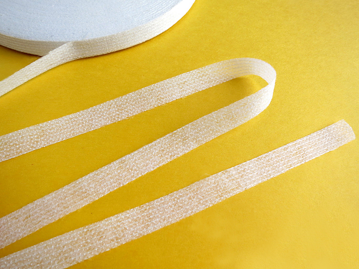 Кромка клейова з поздовжньою ниткою 15 мм MH 6441-1020-15-999