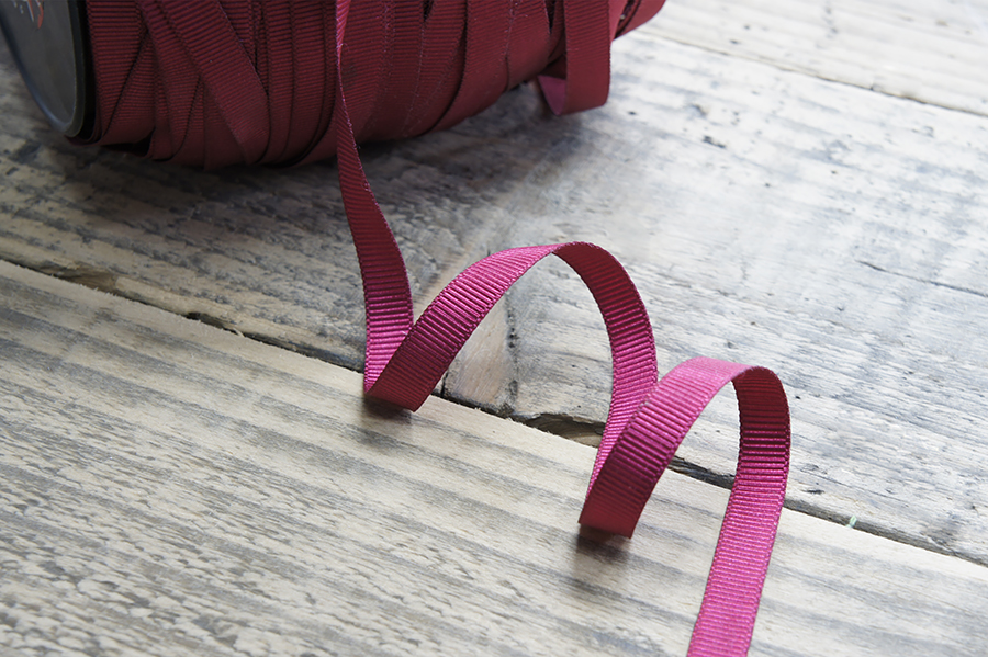 Тасьма 10 мм малиновий