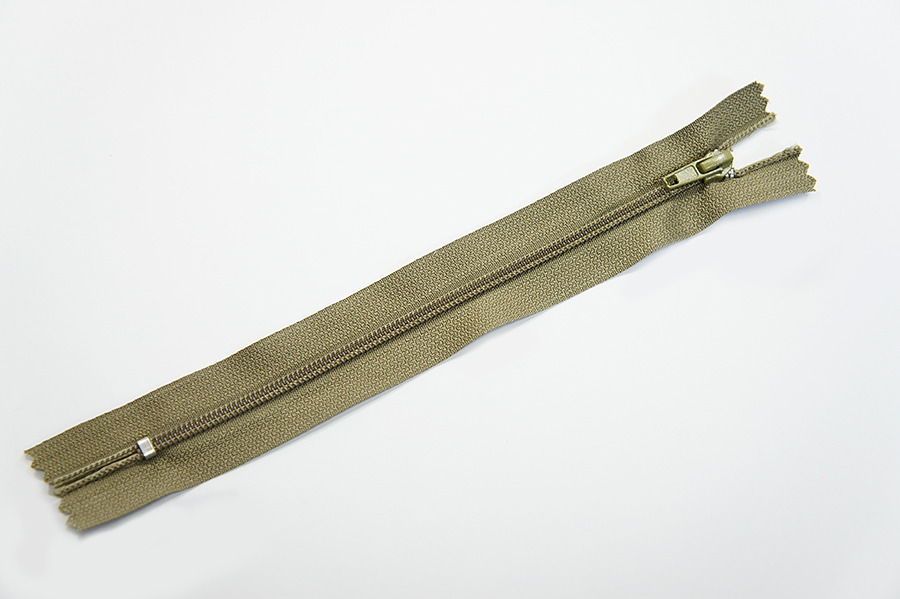 Блискавка MH Тип 4 хакі 18 см 4NCE-018-0000-8888