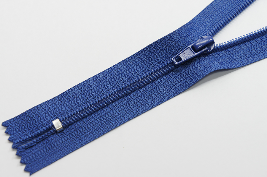 Блискавка MH Тип 4 волошковий 18 см