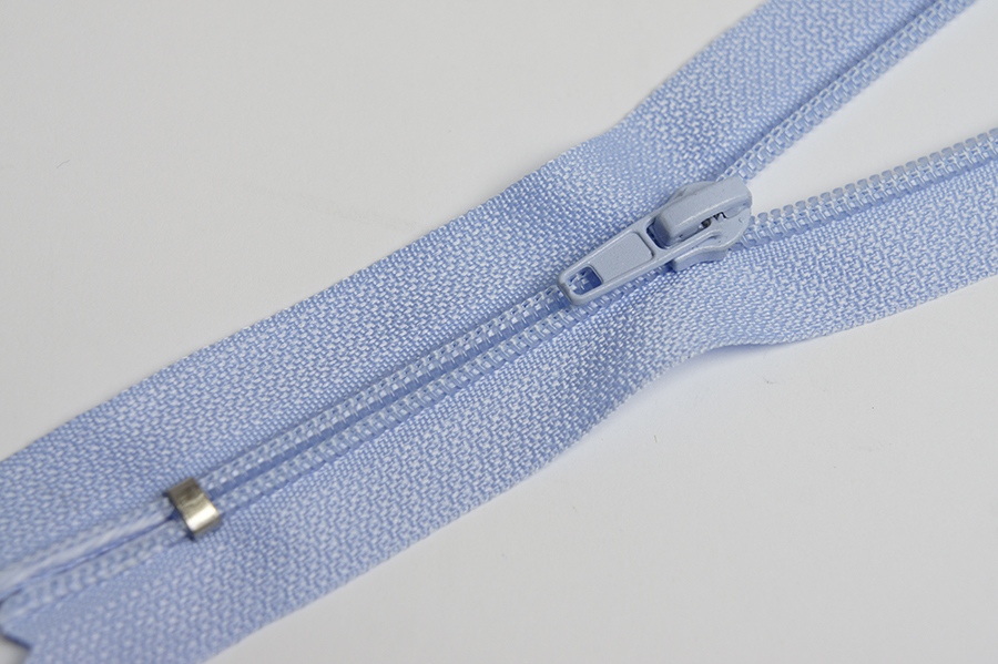 Блискавка MH Тип 4 блакитний світлий 18 см 4NCE-018-0000-0351