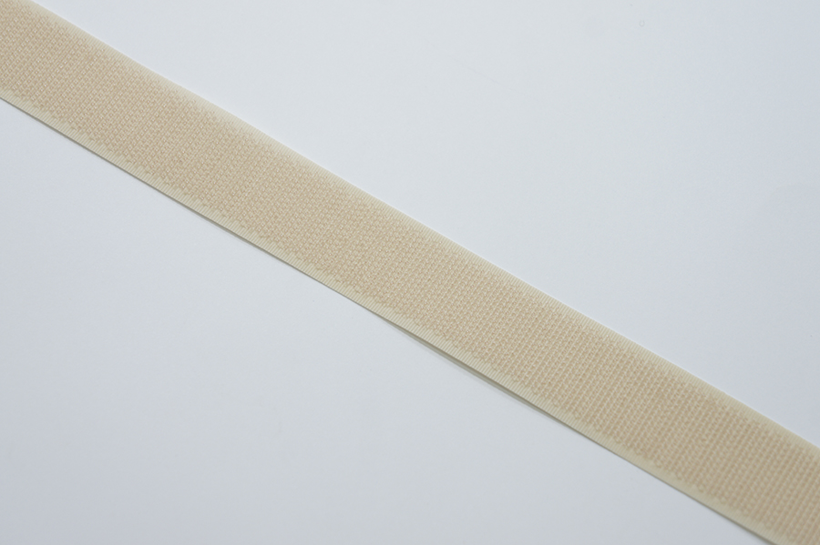 Стрічка 25 мм гачкова Dost гачок бежевий