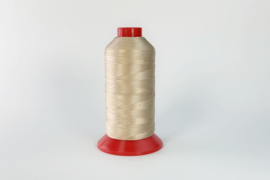 Нитки швейні №20 Barva високоміцні поліестер 100% рожевий кремовий 1400 м 1020