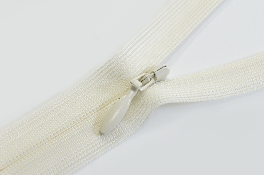 Блискавка YKK Тип 2 молочний 20 см CHC-20-801-DA