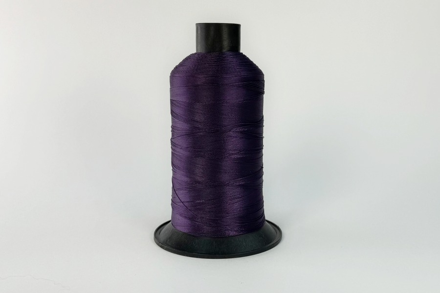 Нитки швейні №30 Barva високоміцні поліестер 100% фіолетовий яскравий 2400 м 2062