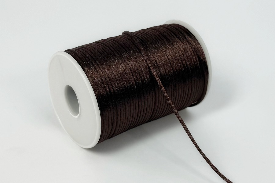 Шнур атласний 2.0 мм коричневий темний