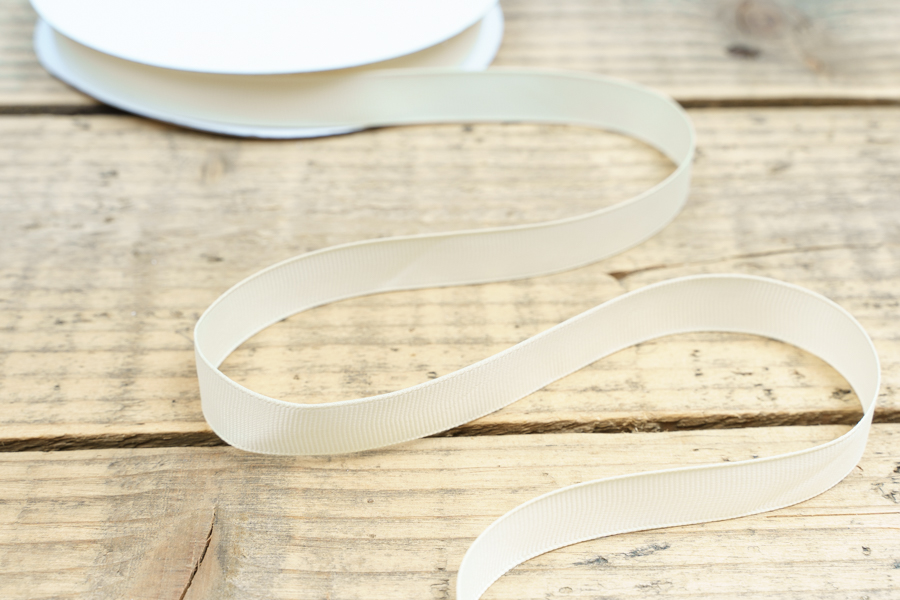 Тасьма 15 мм MH екрю