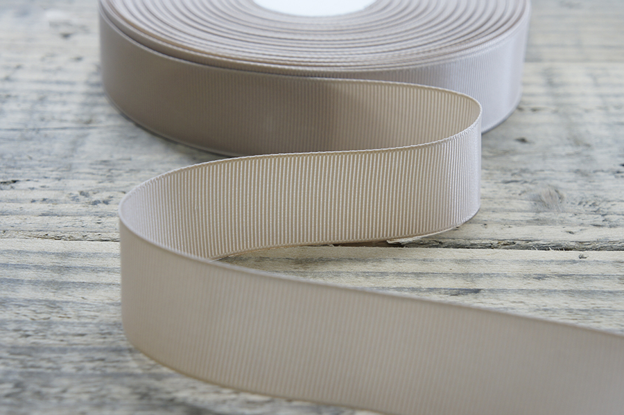 Тасьма 20 мм MH бежевий