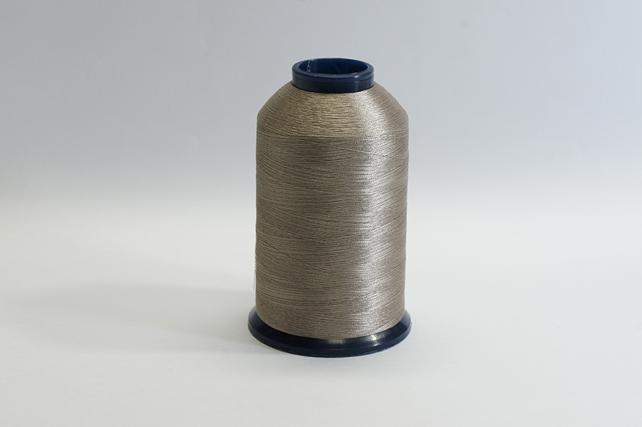 Нитки вишивальні Royal 5000 м поліестер 100% бежевий світлий Р133