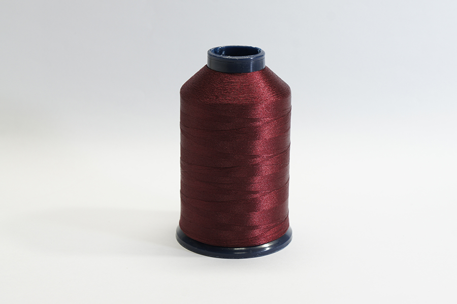 Нитки вишивальні Royal 5000 м поліестер 100% бордовий коричневий Р156