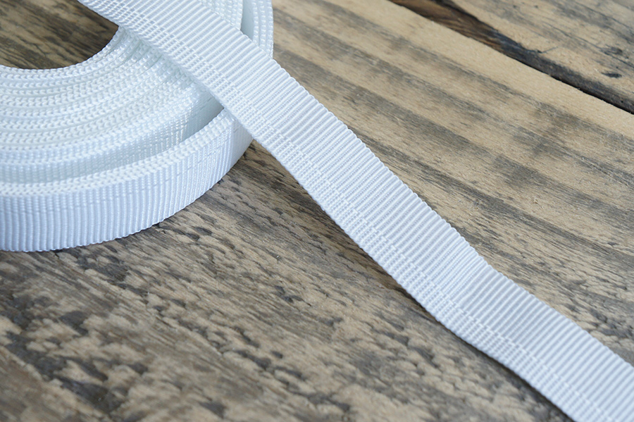 Тасьма для штанів 15 мм Лента білий