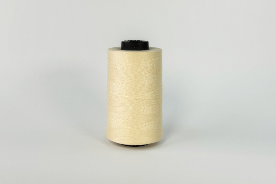 Нитки швейні №40/2 Barva штапельні поліестер 100% персиковий блідий 5000 м 1015-40/2-5000