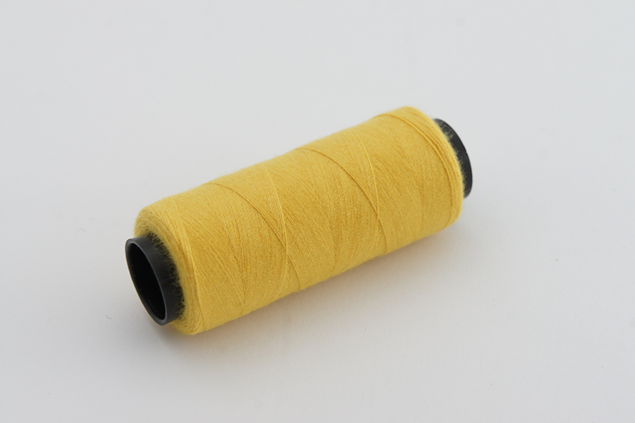 Нитки швейні №40/2 Barva поліестер 100% жовтий канарейковий 250 м 3012