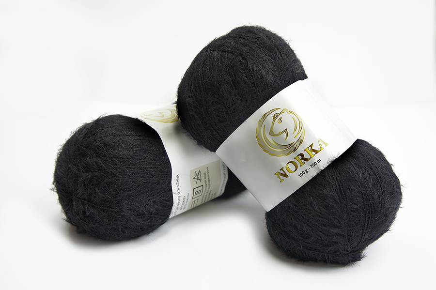 Пряжа Norka поліамід 100% чорний 700м(100гр)