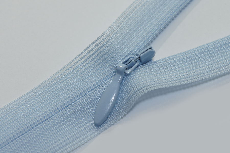 Блискавка YKK Тип 2 блакитний світлий 60 см CHC-60-542-DA