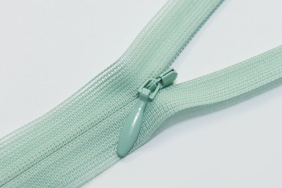 Блискавка YKK Тип 2 м'ятний 20 см