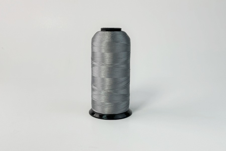 Нитки вишивальні Royal 5000 м віскоза 100% сірий 05948