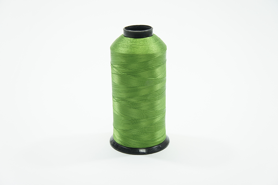 Нитки вишивальні Royal 5000 м віскоза 100% зелений світлий 05688