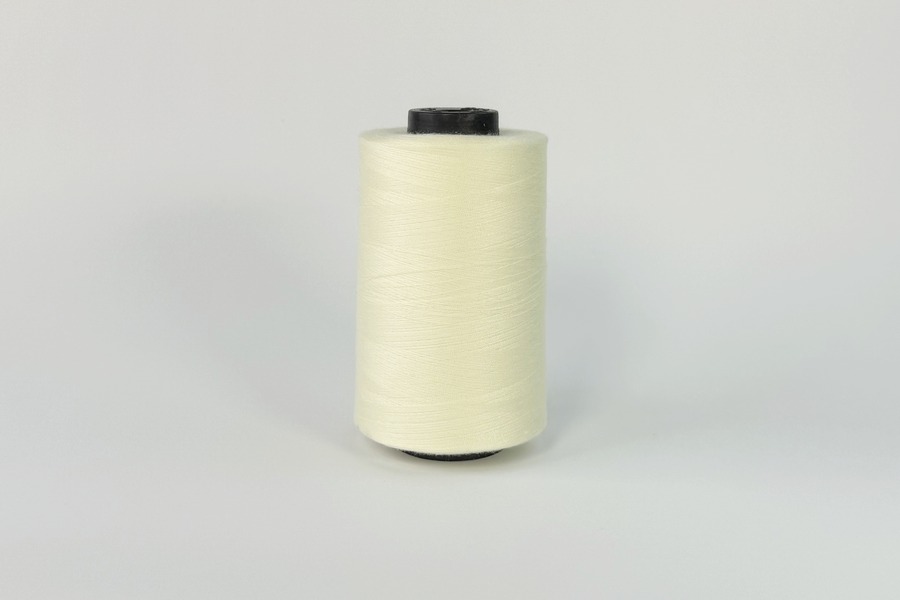 Нитки швейні №40/2 Barva штапельні поліестер 100% молочний 5000 м 1021