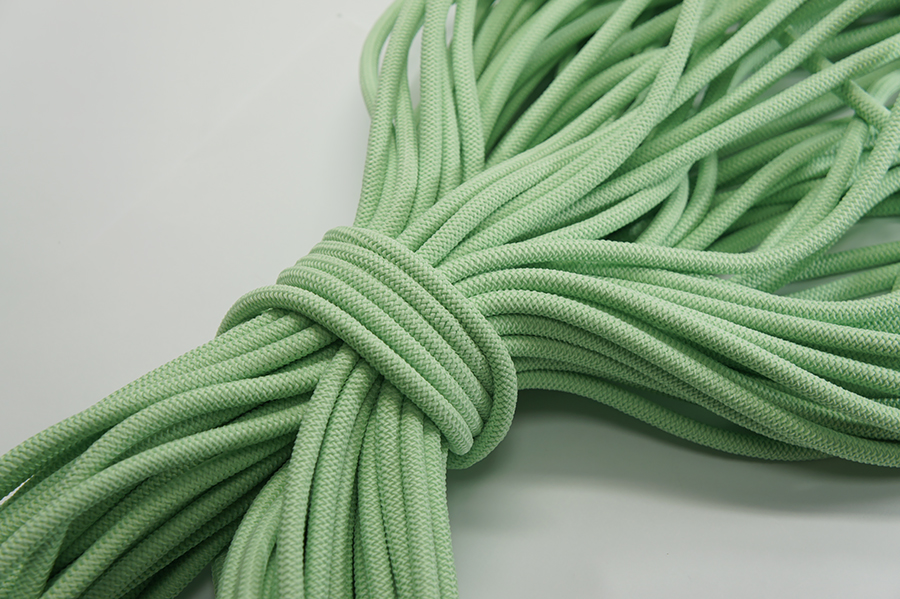  Шнур еластичний 7.0 мм технiчний  |7: салат.світл. |