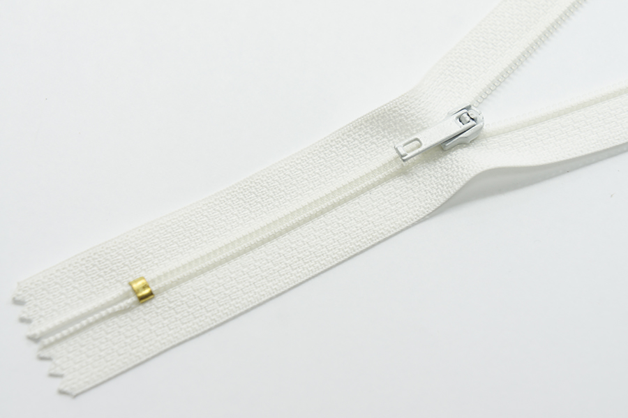 Блискавка Тип 4 білий 18 см