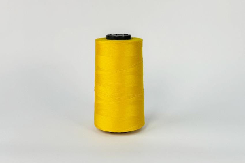 Нитки швейні №40/2 Barva штапельні поліестер 100% жовтий яскравий 5000 м 3018