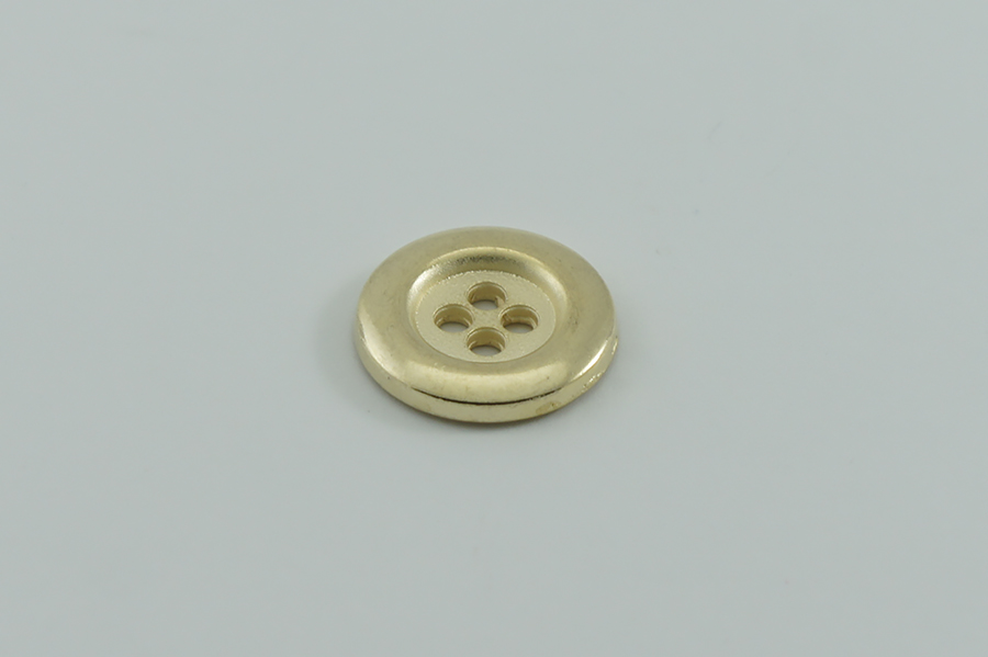 Гудзик 20 мм Mertbutton 4 отвори золото MTL-70