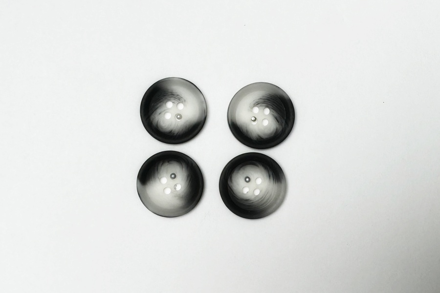 Гудзик 20 мм Mertbutton 4 отвори класичний різнокольоровий FNL-304-32-5