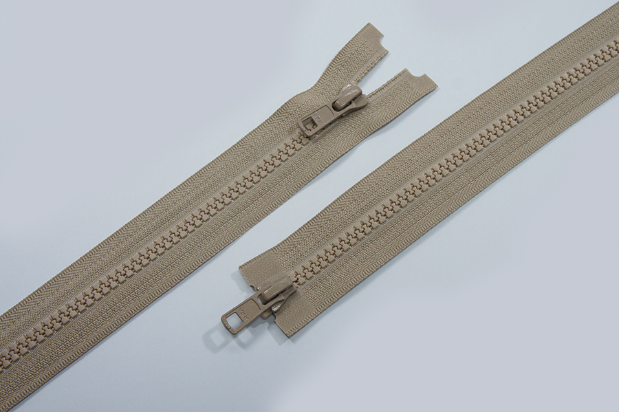 Блискавка YKK Тип 5, 1 замок біло-молочний 40 см